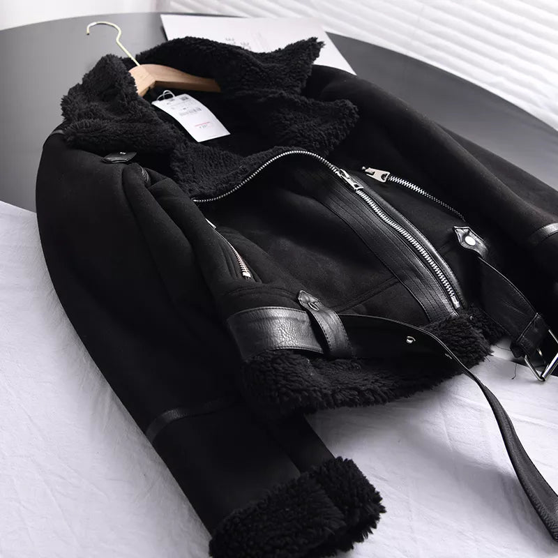 Elira | Dame Wildlederfrakke med Fleecefor og Taljebælte, Varm Vinterfrakke