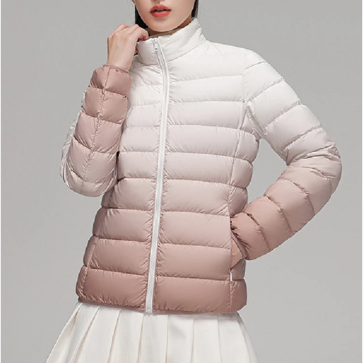 Eliara | Kvindernes Quilted Dunjakke med Ståkrave og Fuldt Lynlås i Stribet Stikmønster