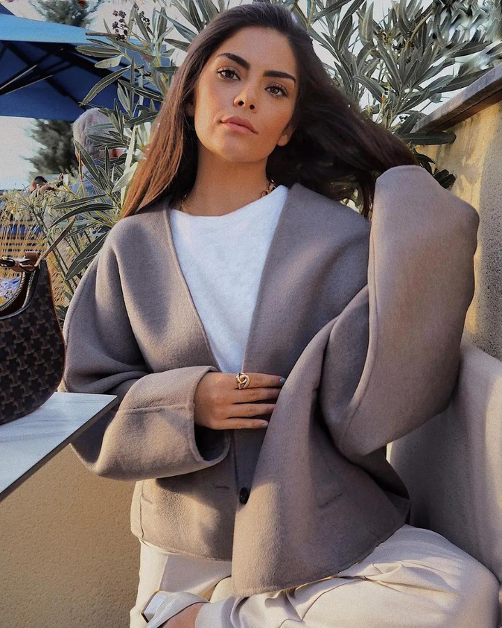 Siena | Dame vinterjakke med V-udskæring – Stilfuldt, varmt design