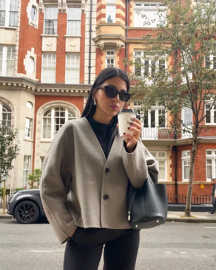 Siena | Dame vinterjakke med V-udskæring – Stilfuldt, varmt design