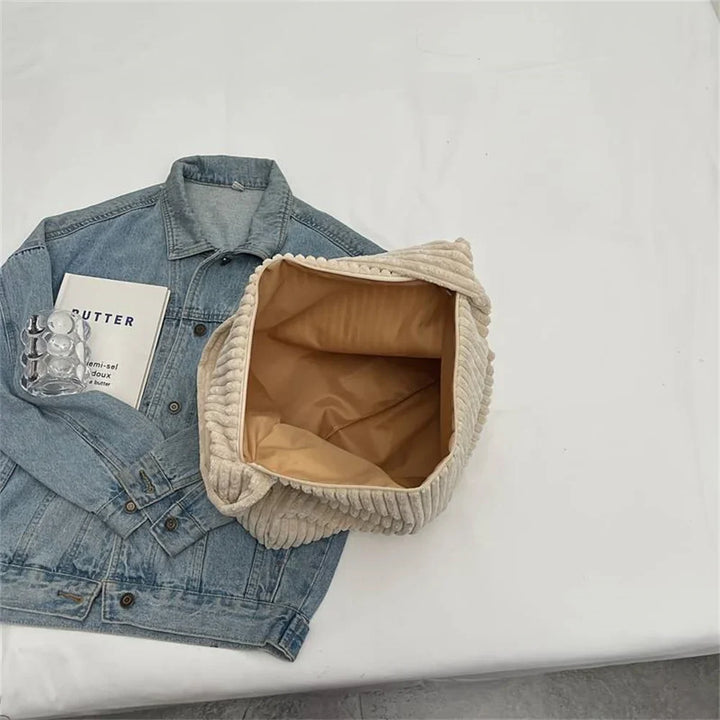 CLARA | Skuldertaske i fløjl